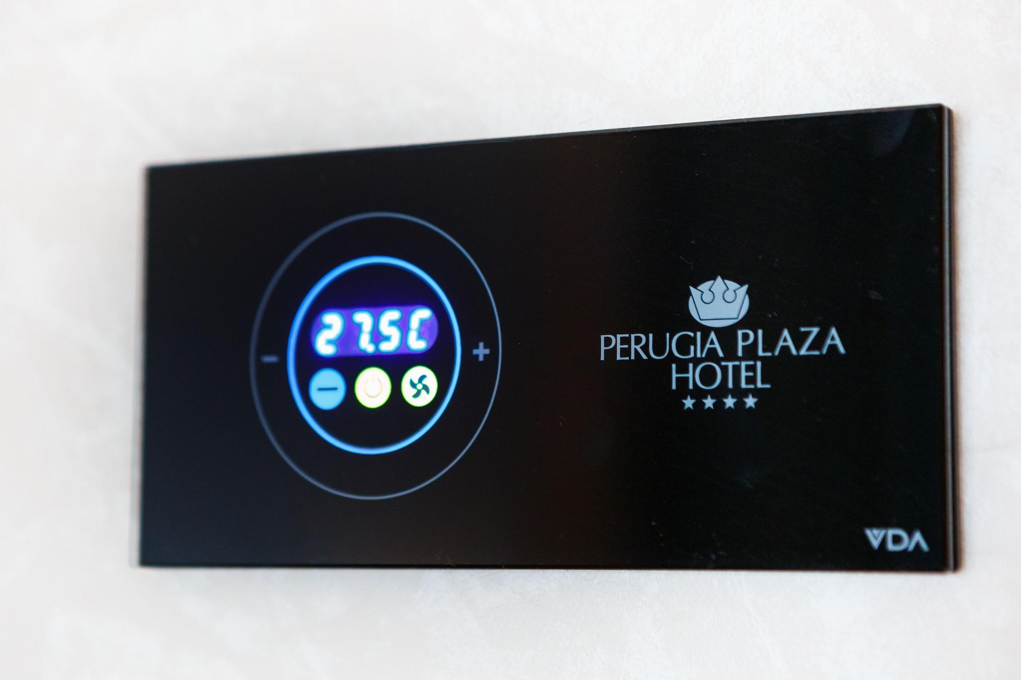 Perugia Plaza Hotel Esterno foto