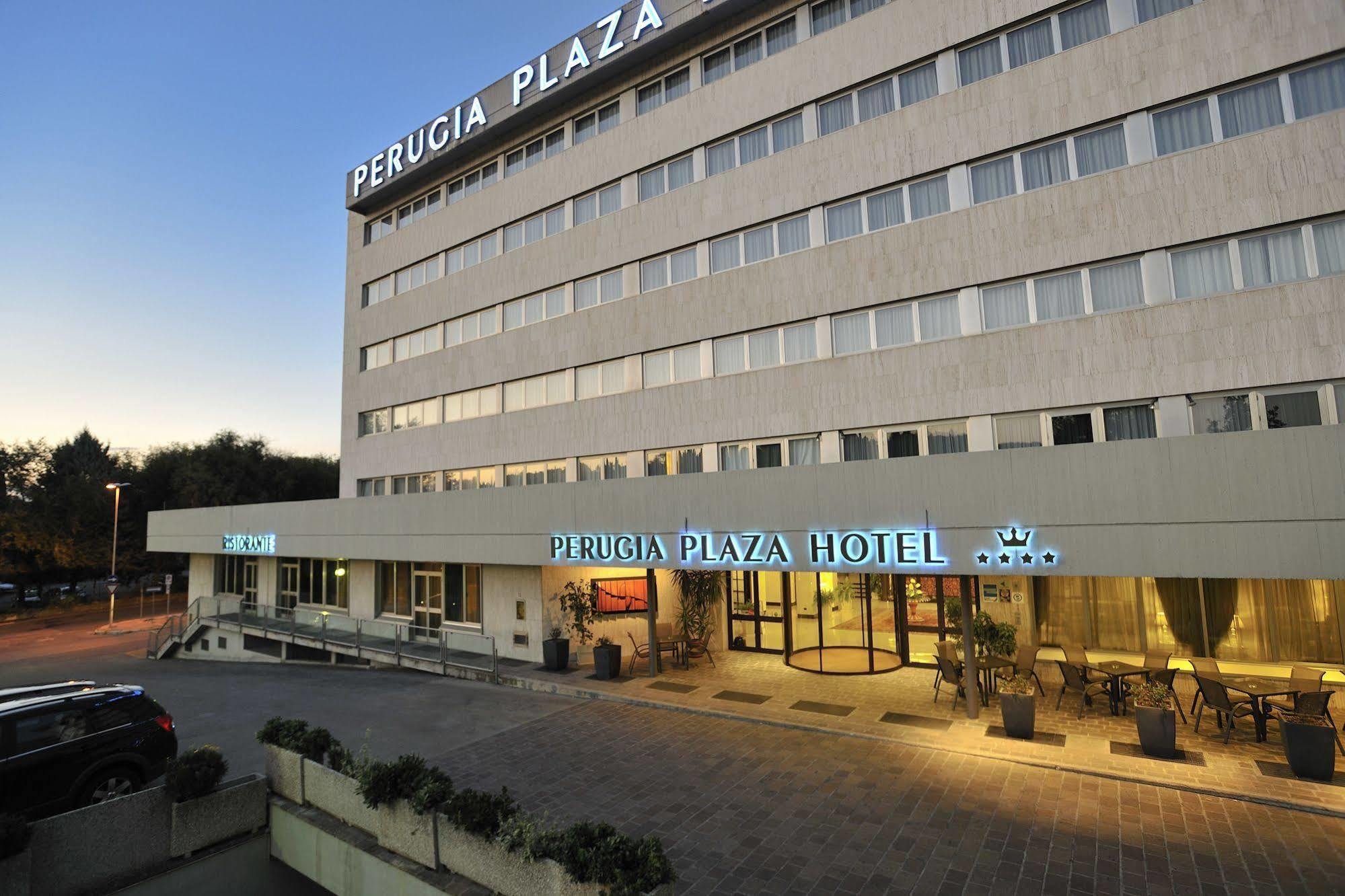 Perugia Plaza Hotel Esterno foto